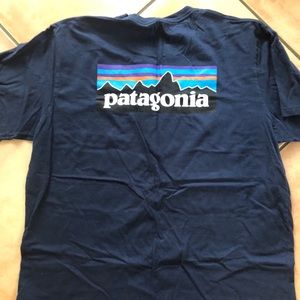 Patagonia Men’s XL T-shirt